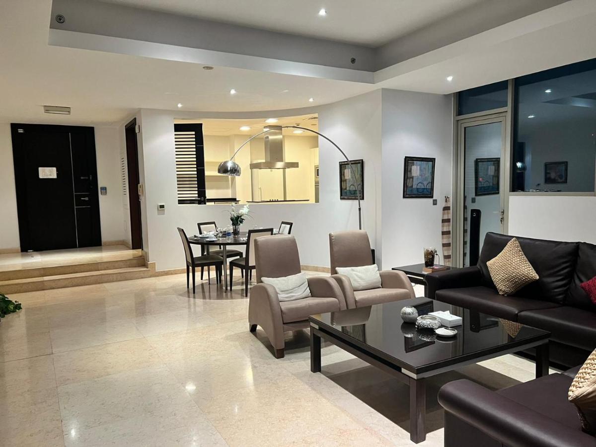 Butterfly Residence Manama Luaran gambar