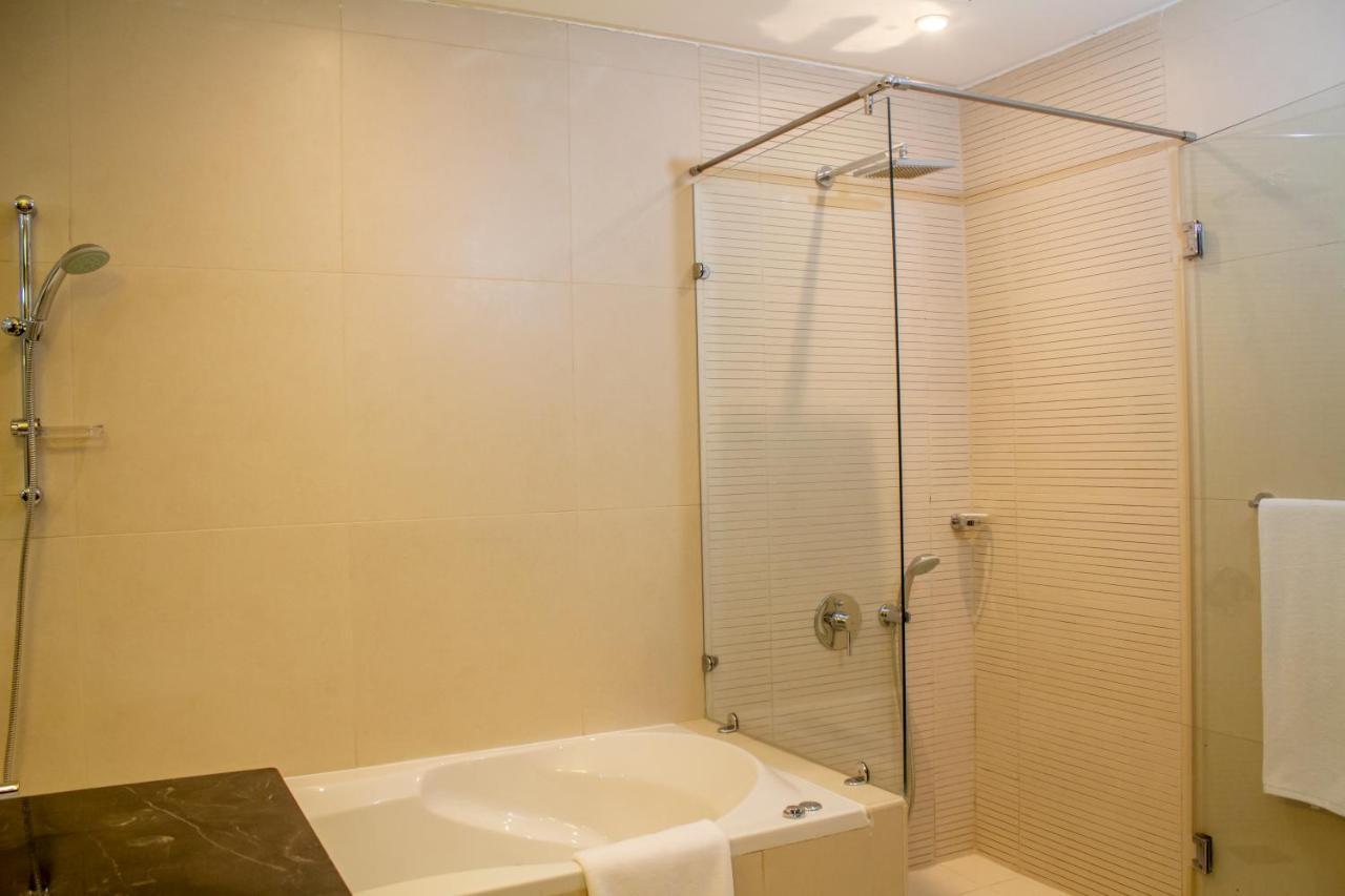 Butterfly Residence Manama Luaran gambar